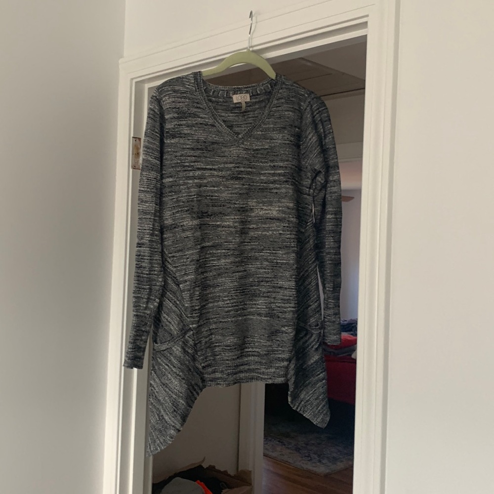 Sweater with pockets
